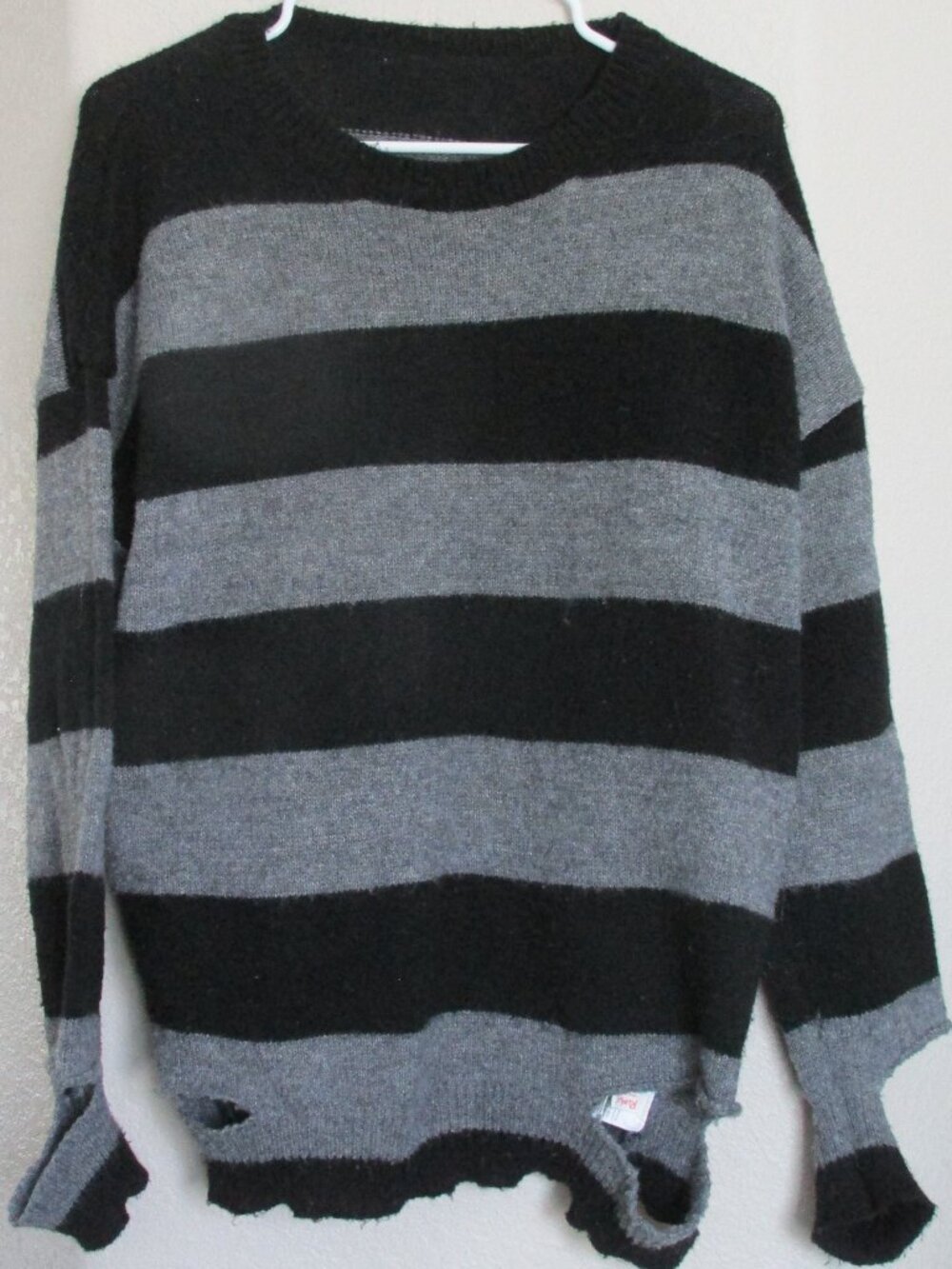 Romwe Pullover Sweater Womens Medium Black Gray Striped Long Sleeve Crew Shirt